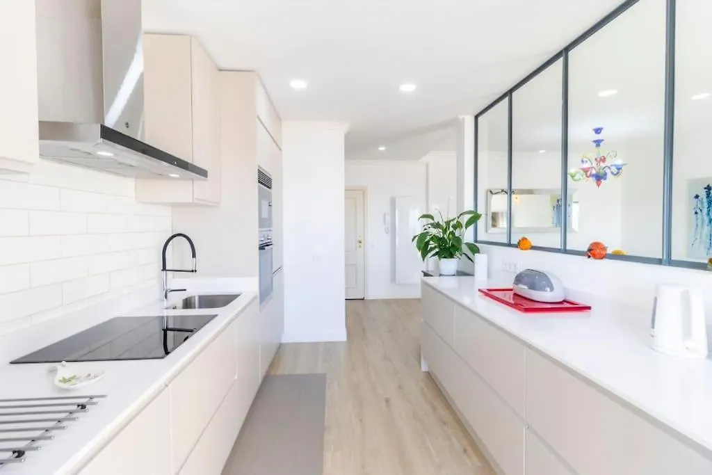 Alba-Mar Sea View Penthouse Apartment Lagos