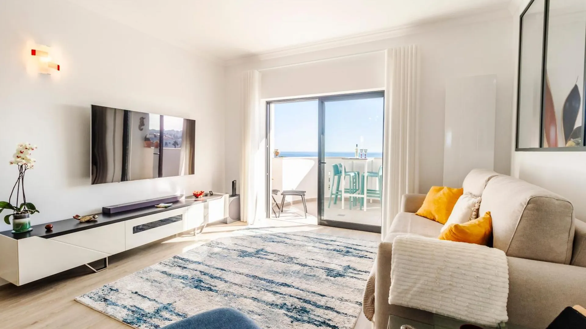 Alba-Mar Sea View Penthouse Apartment Lagos